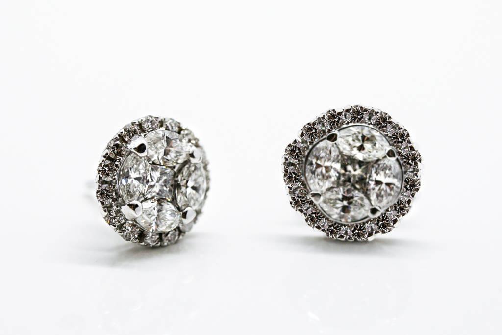 14kt-White-Gold-Diamond-Cluster-Halo-Stud-Earrings-1024×683