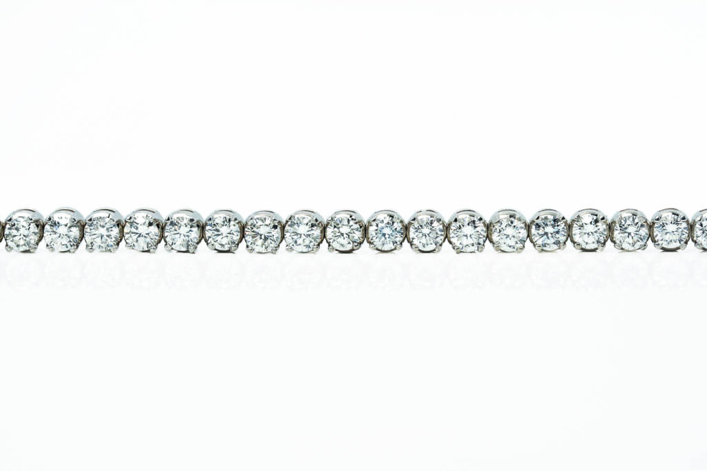 14kt-White-Gold-Four-Prong-Set-Classic-Diamond-Tennis-Bracelet-1024×683