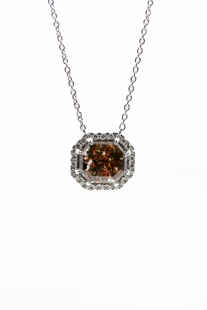 14kt-White-Gold-Rough-Diamond-Halo-Necklace-683×1024