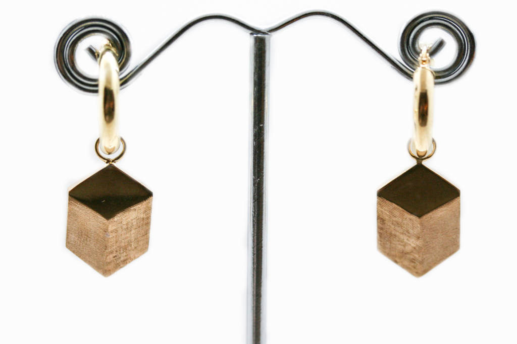 14kt-Yellow-Gold-Custom-Geometric-Dangle-Hoop-Earrings-1024×683