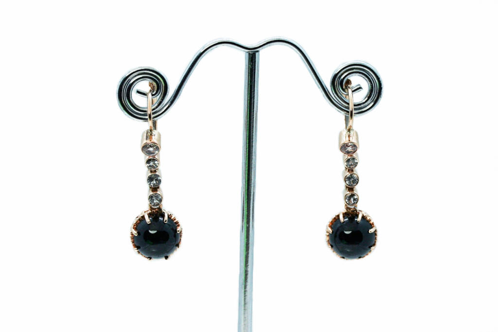 14kt-Yellow-Gold-Diamond-and-Black-Onyx-Dangle-Earrings-1024×683