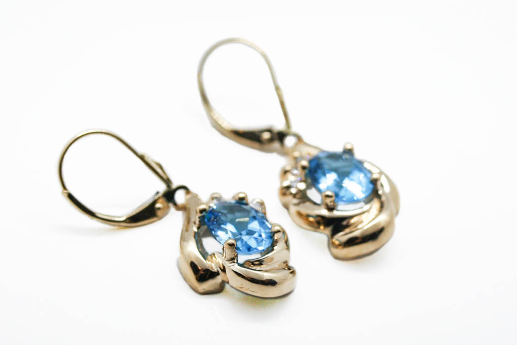 14kt-Yellow-Gold-Diamond-and-Blue-Topaz-Custom-Dangle-Earrings-1024×683