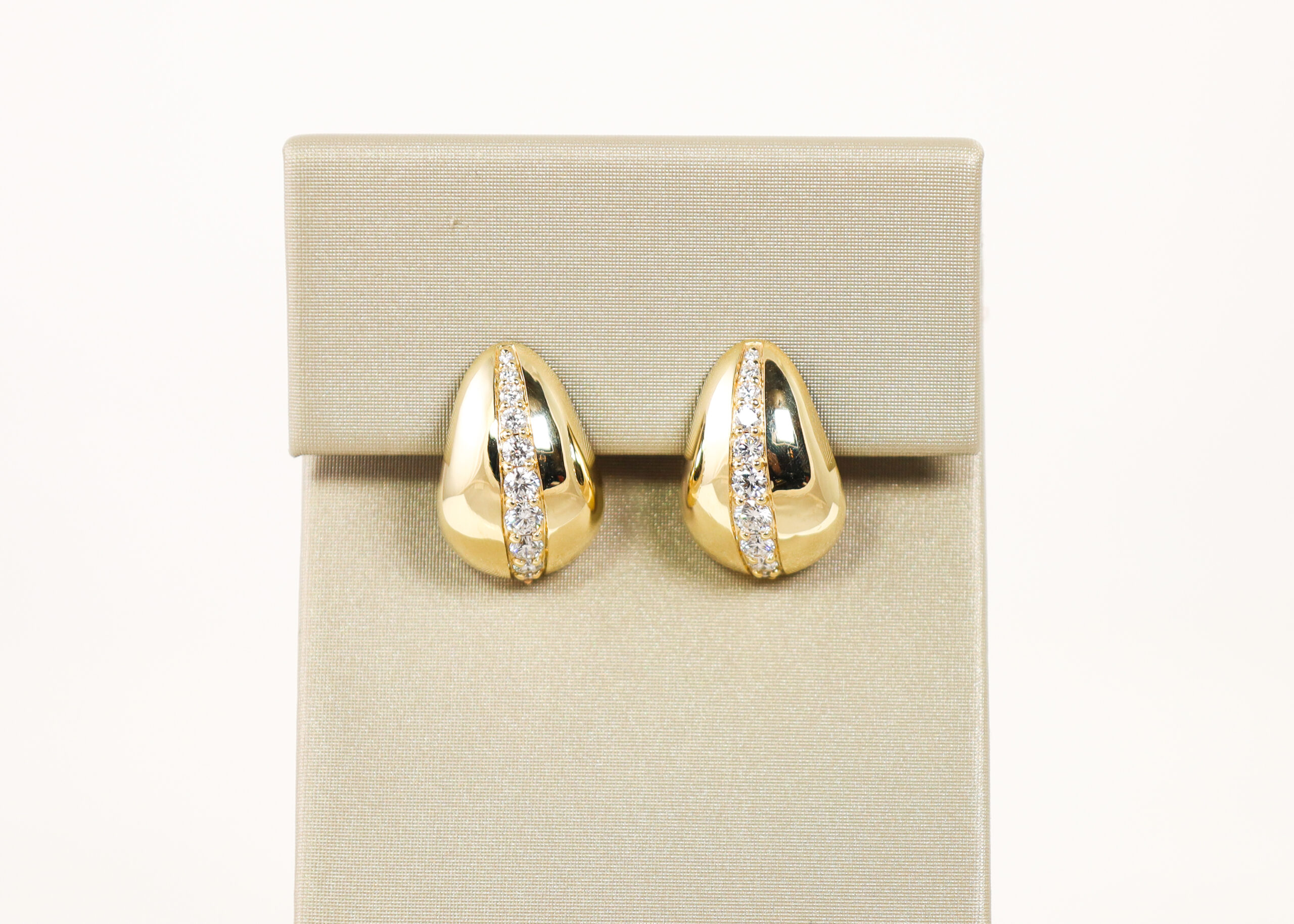 14kt Yellow Gold Lab-Grown Diamond Teardrop Earrings