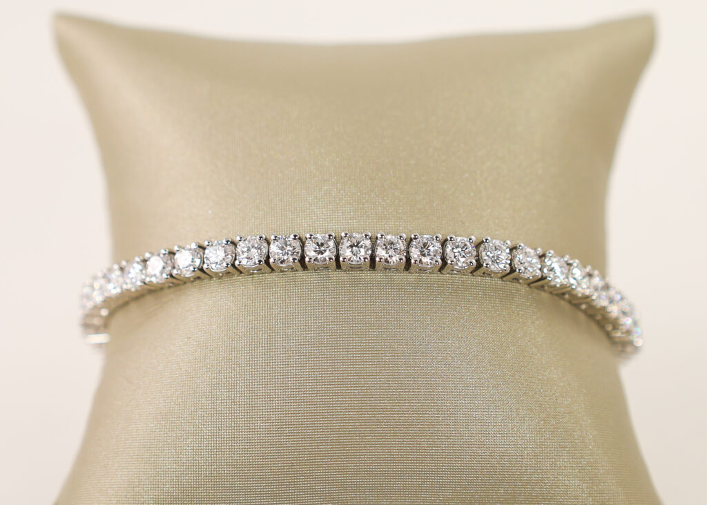 14kt White Gold Lab-Grown Diamond Tennis Bracelet 14kt White Gold Lab-Grown Diamond Tennis Bracelet
