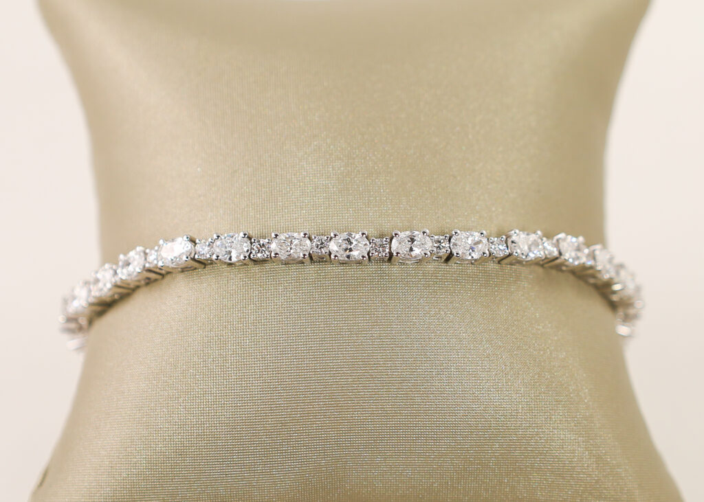 14kt White Gold Lab-Grown Oval Diamond Tennis Bracelet 14kt White Gold Lab-Grown Oval Diamond Tennis Bracelet
