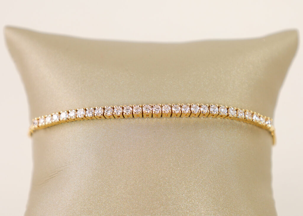 14kt Yellow Gold Lab-Grown Diamond Bolo Bracelet
